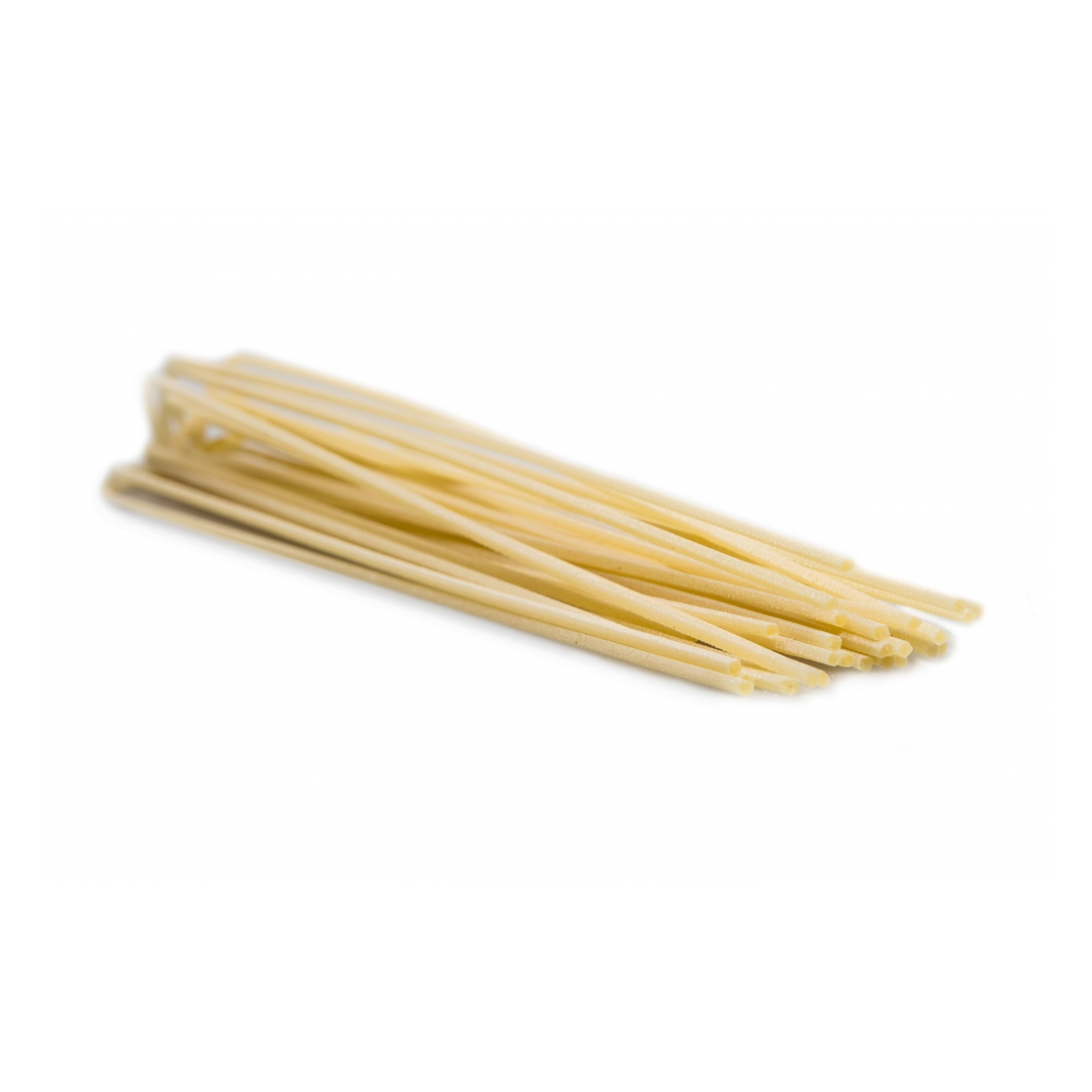 Produktbild: eine 500 g Packung Spaghetti Chitarra di Gragnano von Pastificio Carmiano vor weißem Hintergrund